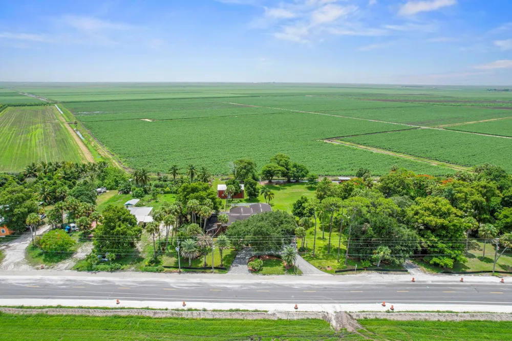 13348 Us Highway 441 Canal Point, FL 33438