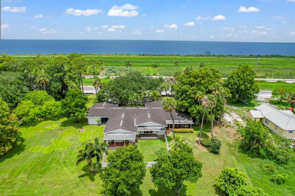 13348 Us Highway 441 Canal Point, FL 33438