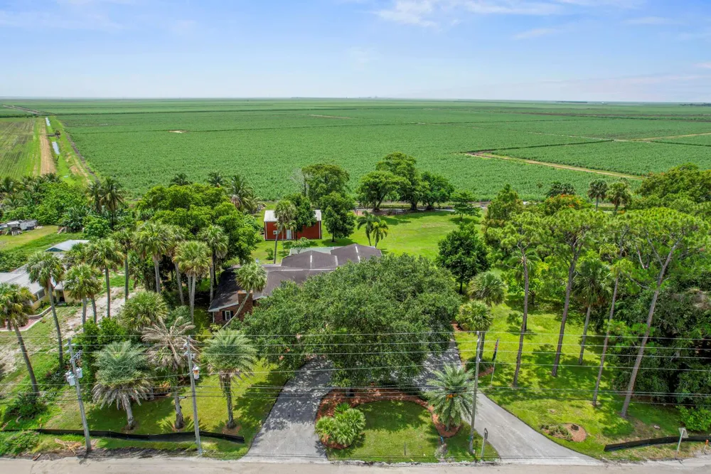 13348 Us Highway 441 Canal Point, FL 33438