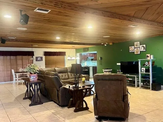 13348 Us Highway 441 Canal Point, FL 33438