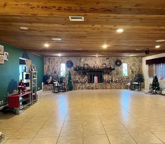 13348 Us Highway 441 Canal Point, FL 33438