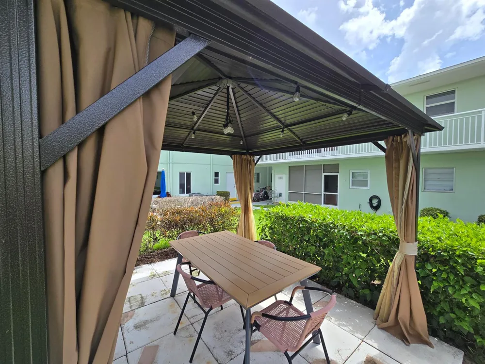 2100 NE 38th Street #141 Lighthouse Point, FL 33064