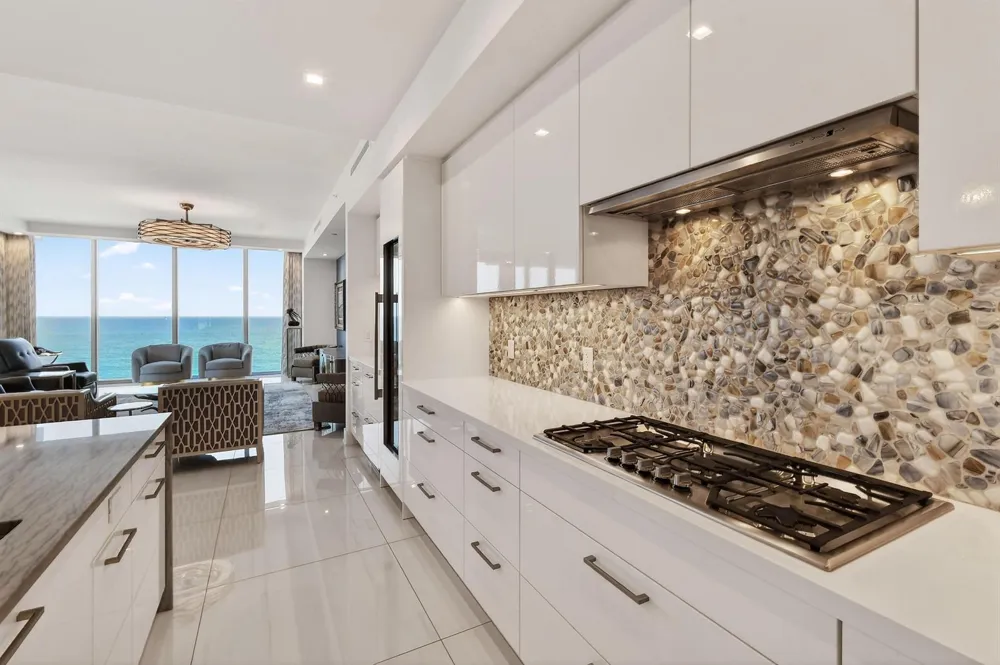 5000 Ocean Drive #1001 Singer Island, FL 33404