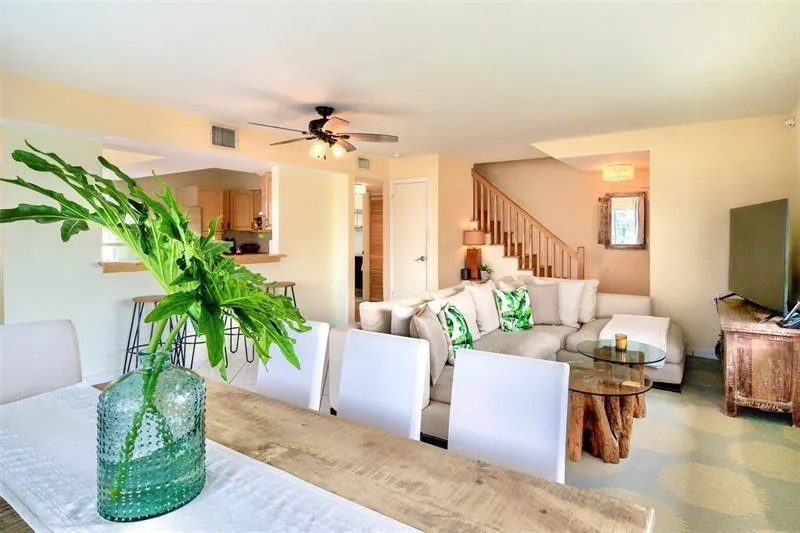 355 Virginia Street Hollywood, FL 33019
