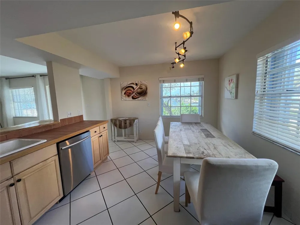355 Virginia Street Hollywood, FL 33019