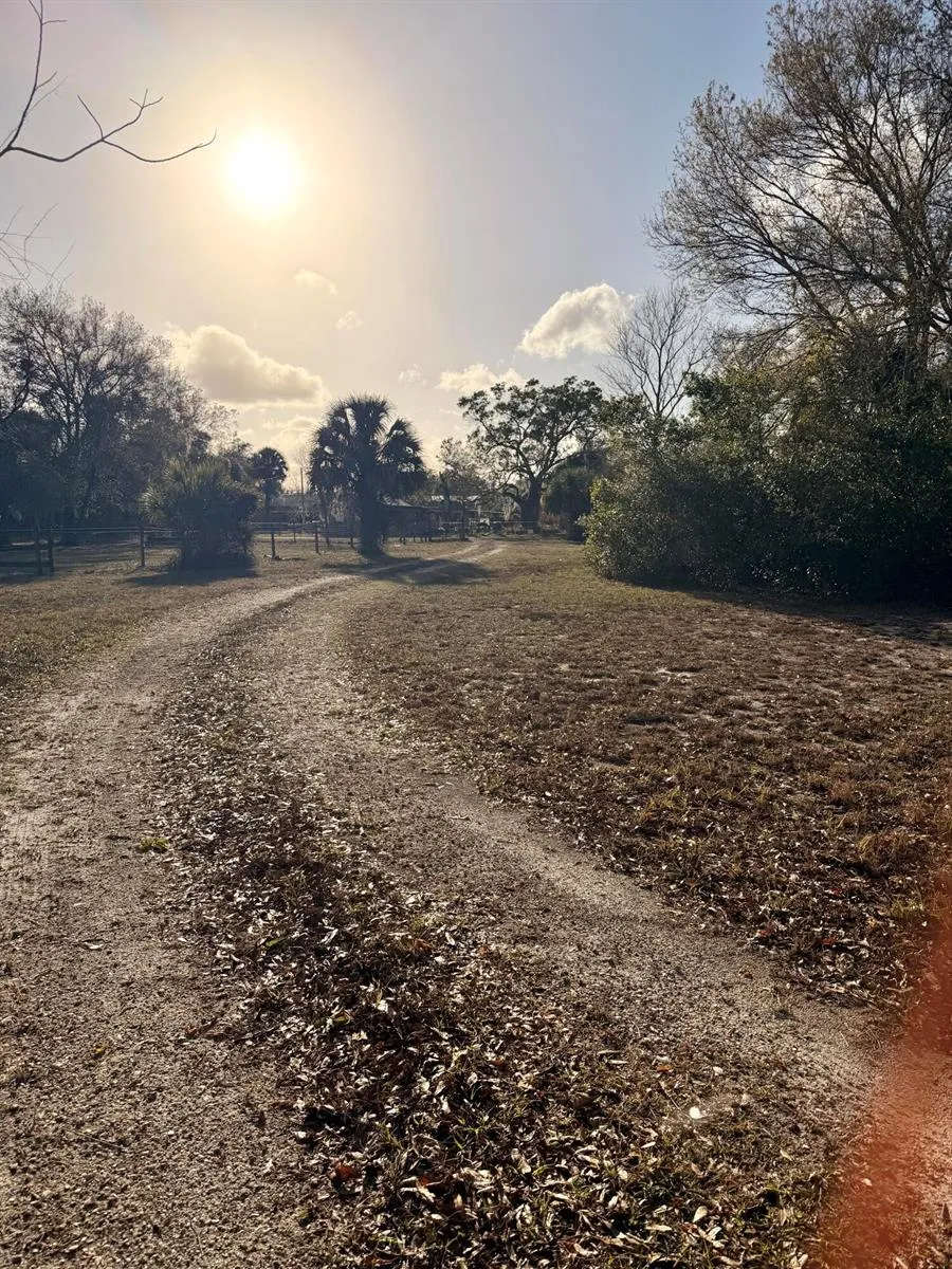 1907 NE 308th Street Okeechobee, FL 34972