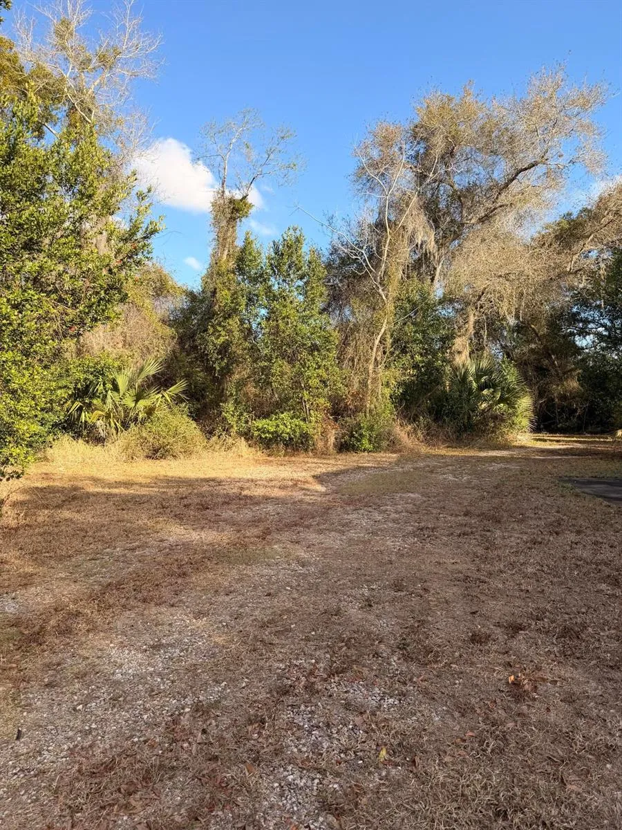 1907 NE 308th Street Okeechobee, FL 34972