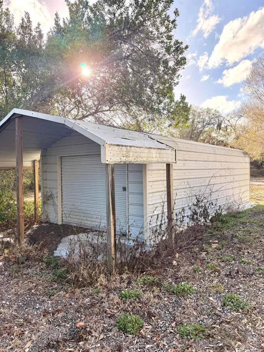 1907 NE 308th Street Okeechobee, FL 34972