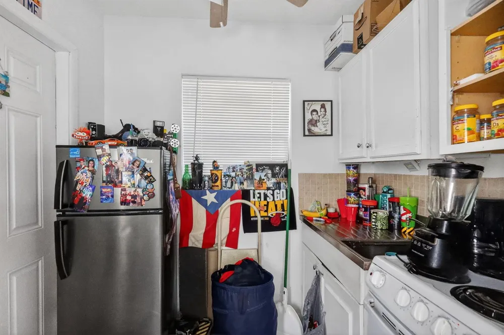 2322 Johnson Street Hollywood, FL 33020