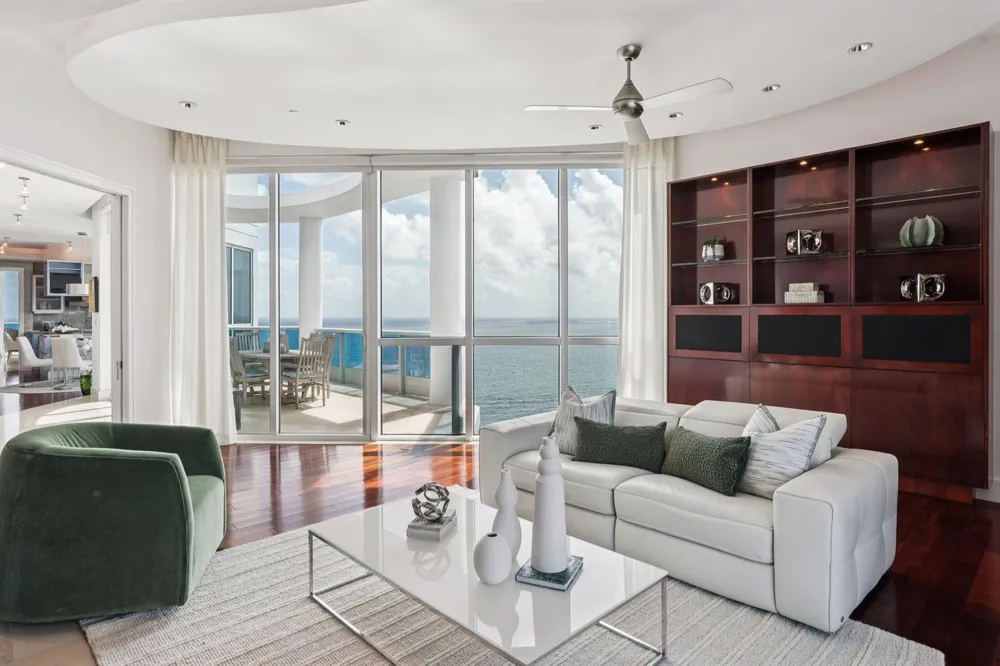 1600 S Ocean Boulevard #UPH01 Lauderdale By The Sea, FL 33062