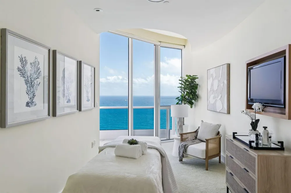 1600 S Ocean Boulevard #UPH01 Lauderdale By The Sea, FL 33062