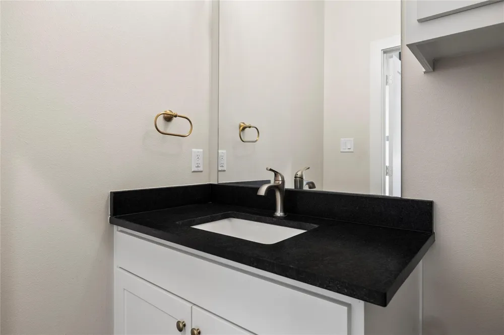 118 Sides Boulevard Bullard, TX 75757