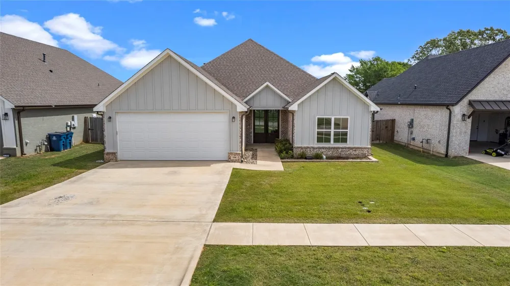 118 Sides Boulevard Bullard, TX 75757