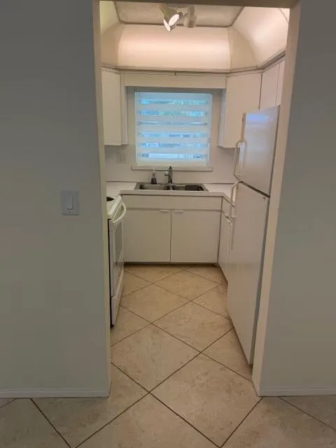 3801 NE 22nd Terrace #12 Lighthouse Point, FL 33064