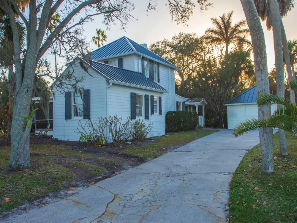 3001 N Indian River Drive Drive Fort Pierce, FL 34946