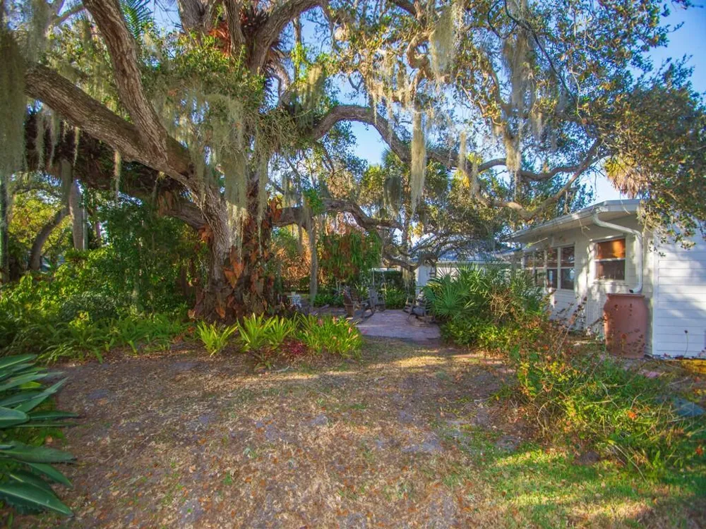 3001 N Indian River Drive Drive Fort Pierce, FL 34946