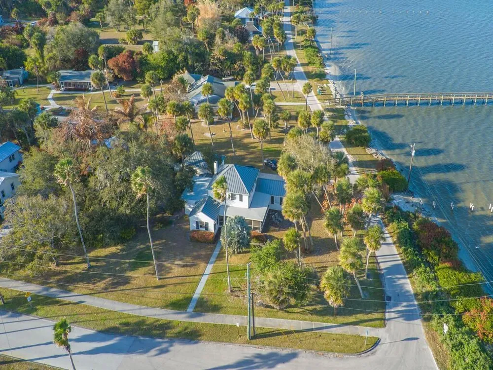 3001 N Indian River Drive Drive Fort Pierce, FL 34946
