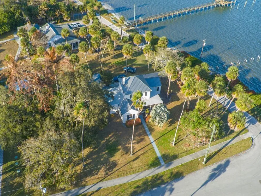 3001 N Indian River Drive Drive Fort Pierce, FL 34946