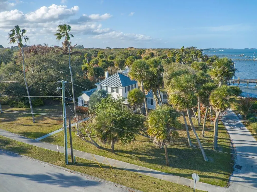 3001 N Indian River Drive Drive Fort Pierce, FL 34946