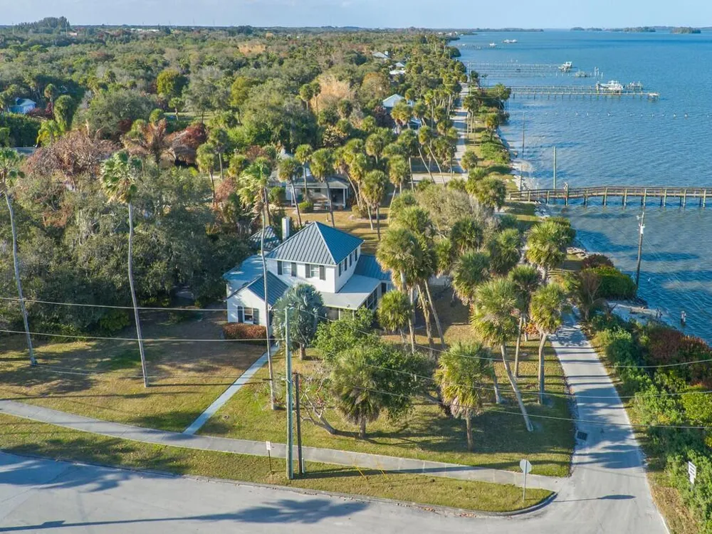 3001 N Indian River Drive Drive Fort Pierce, FL 34946