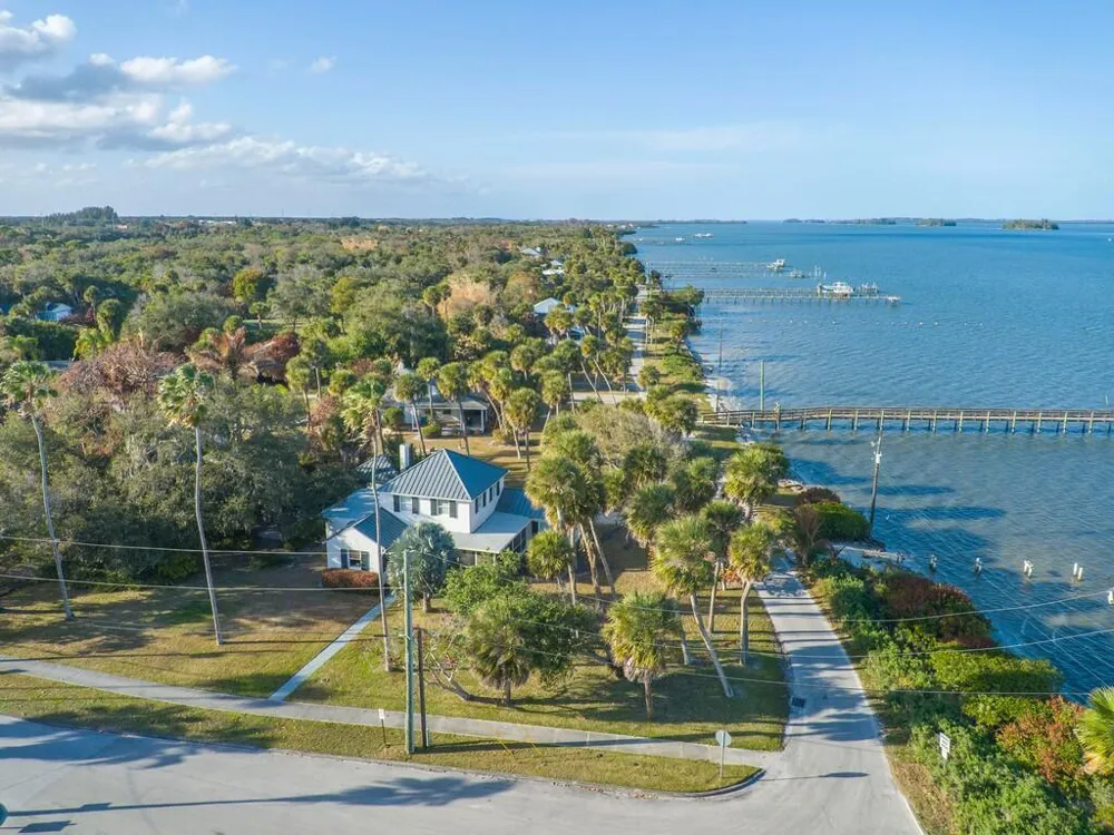 3001 N Indian River Drive Drive Fort Pierce, FL 34946