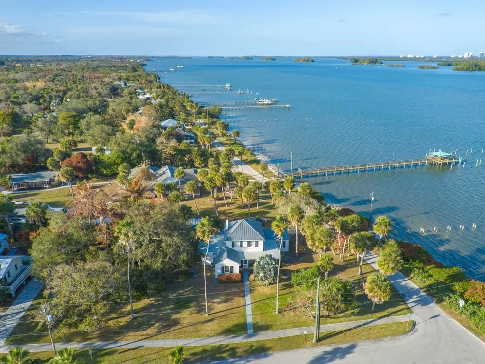 3001 N Indian River Drive Drive Fort Pierce, FL 34946