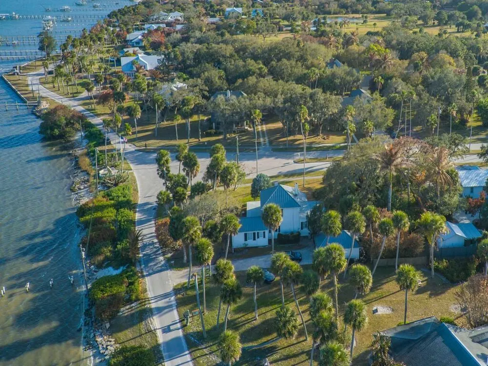 3001 N Indian River Drive Drive Fort Pierce, FL 34946