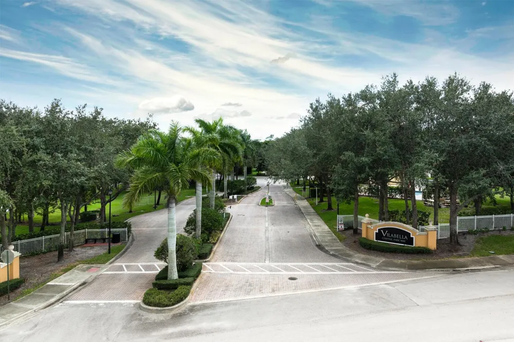 40 SE Sedona Circle #103 Stuart, FL 34994