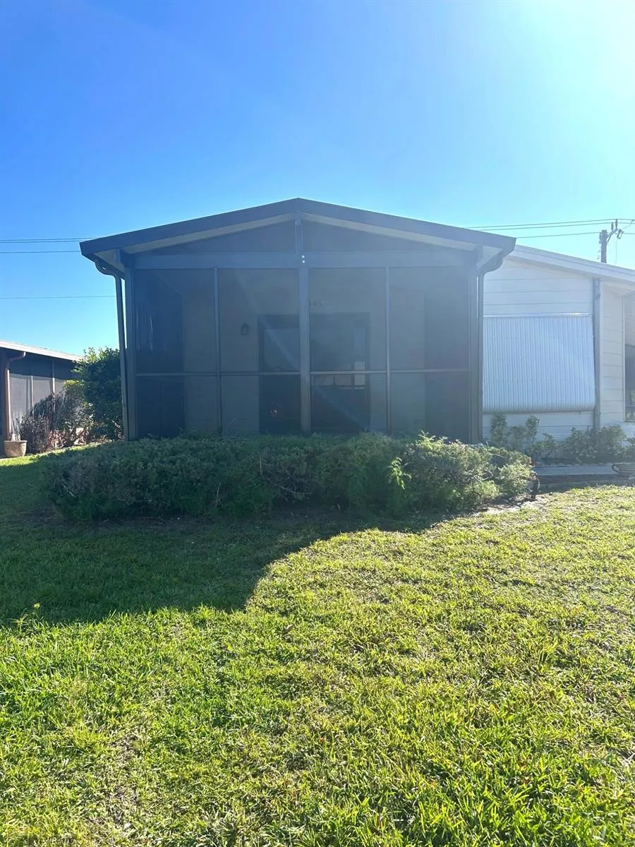 7445 SE Independence Avenue Hobe Sound, FL 33455