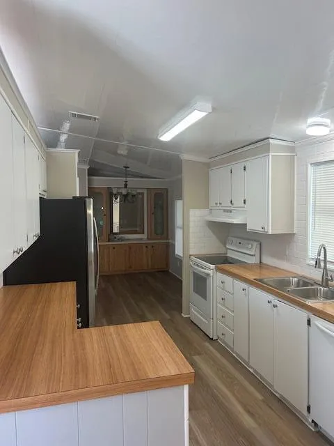 7445 SE Independence Avenue Hobe Sound, FL 33455