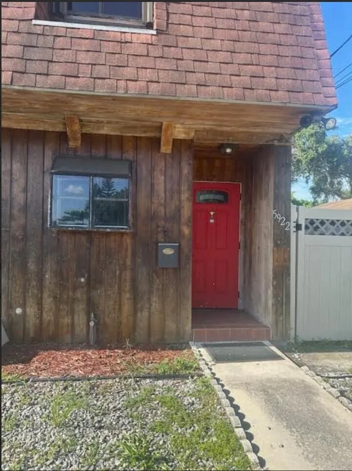 5922 Thomas Street Hollywood, FL 33021