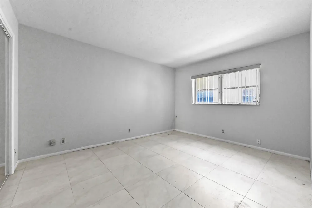 240 Croton Avenue #102 Lantana, FL 33462