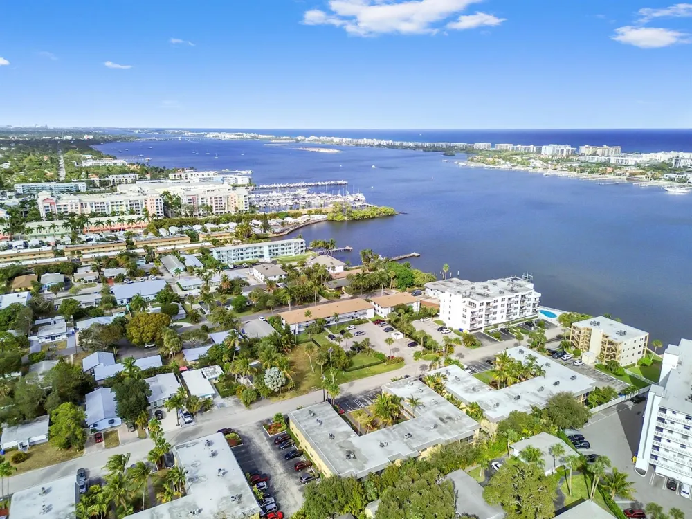240 Croton Avenue #102 Lantana, FL 33462