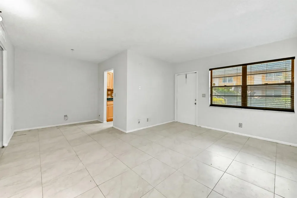 240 Croton Avenue #102 Lantana, FL 33462
