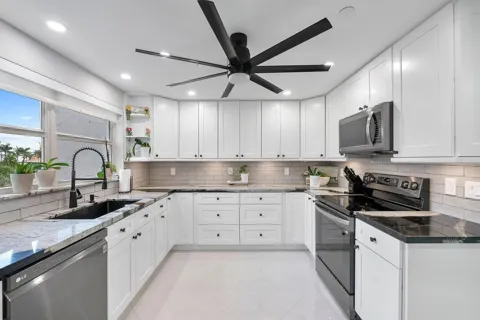 3300 S Ocean Boulevard #317-c
