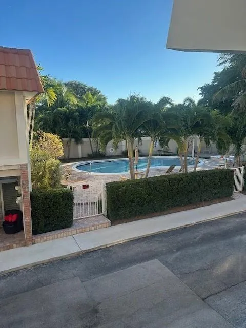 5555 OCEAN BOULEVARD #45 Lauderdale By The Sea, FL 33308