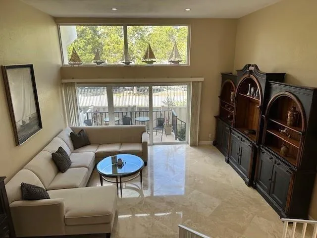 5555 OCEAN BOULEVARD #45 Lauderdale By The Sea, FL 33308