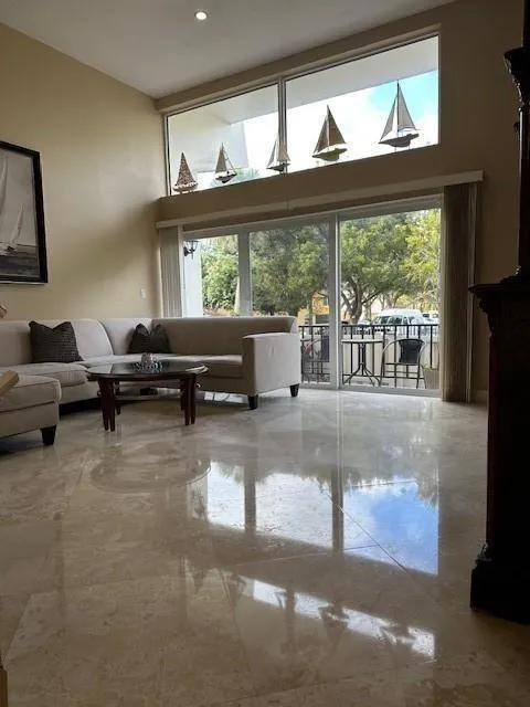 5555 OCEAN BOULEVARD #45 Lauderdale By The Sea, FL 33308