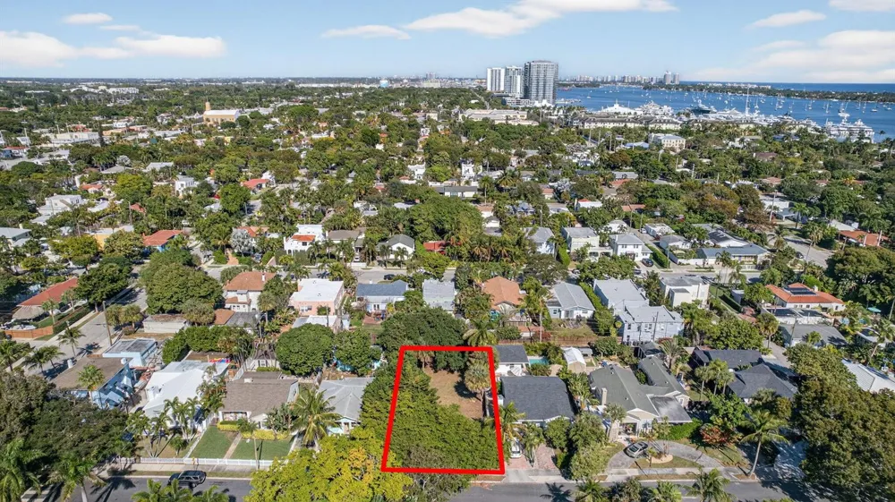 427 32nd Street West Palm Beach, FL 33407