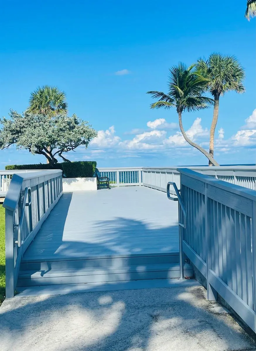 1237 Hillsboro Mile #302 Hillsboro Beach, FL 33062