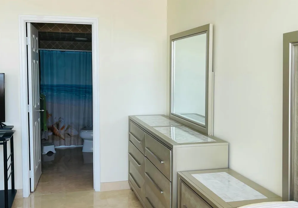 1237 Hillsboro Mile #302 Hillsboro Beach, FL 33062