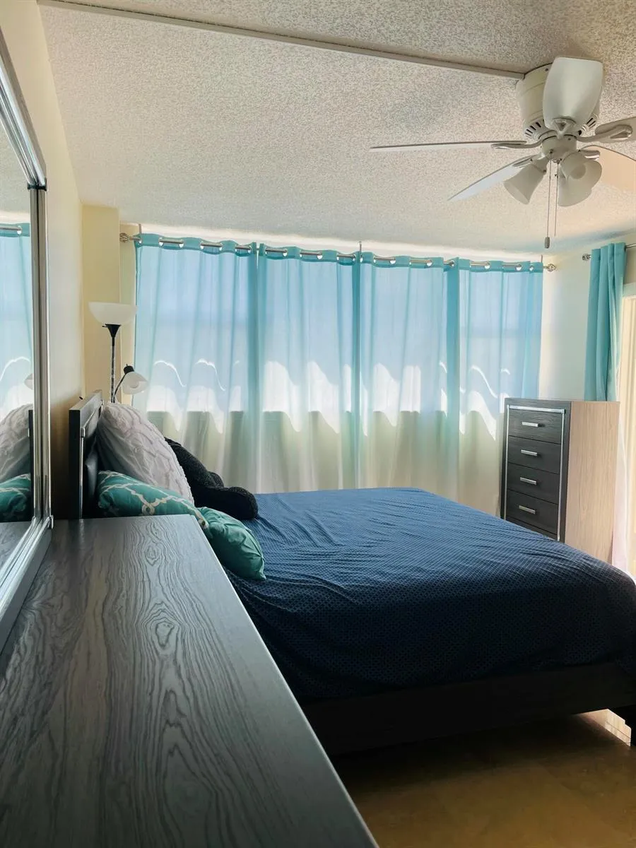 1237 Hillsboro Mile #302 Hillsboro Beach, FL 33062