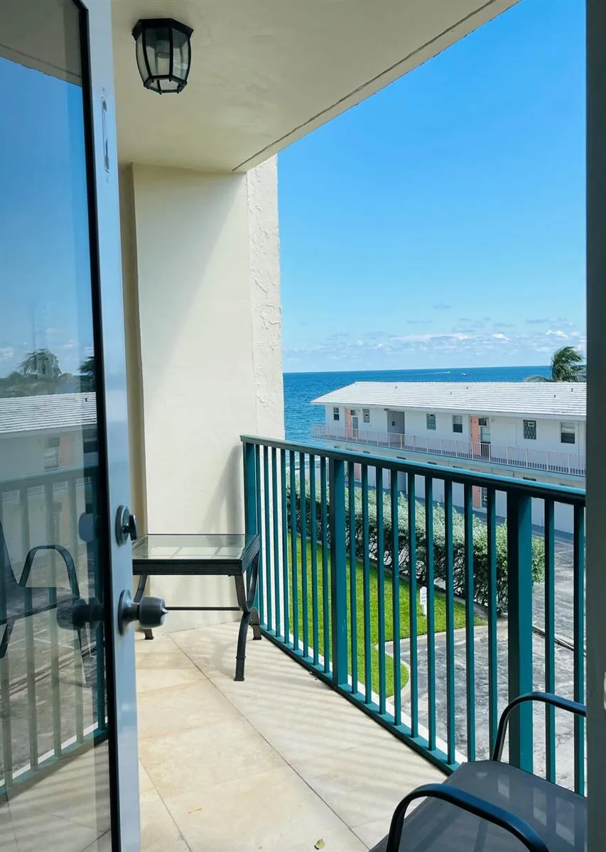 1237 Hillsboro Mile #302 Hillsboro Beach, FL 33062