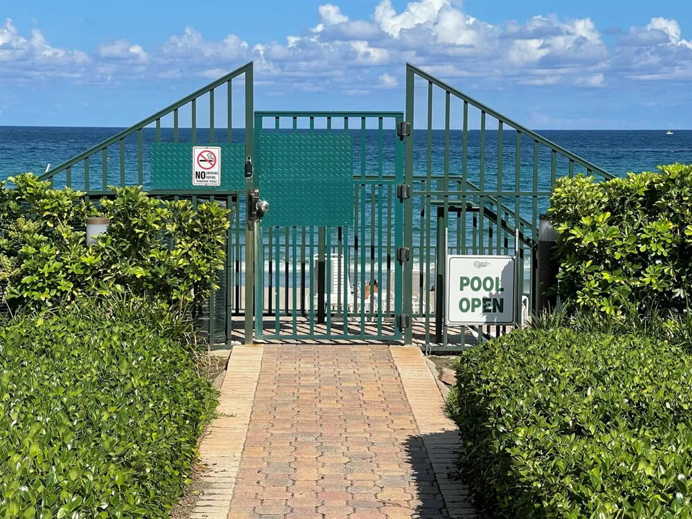 1237 Hillsboro Mile #302 Hillsboro Beach, FL 33062