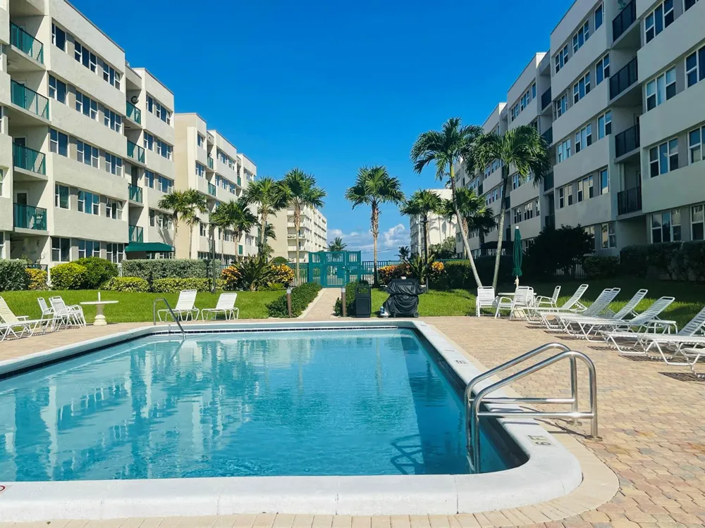 1237 Hillsboro Mile #302 Hillsboro Beach, FL 33062