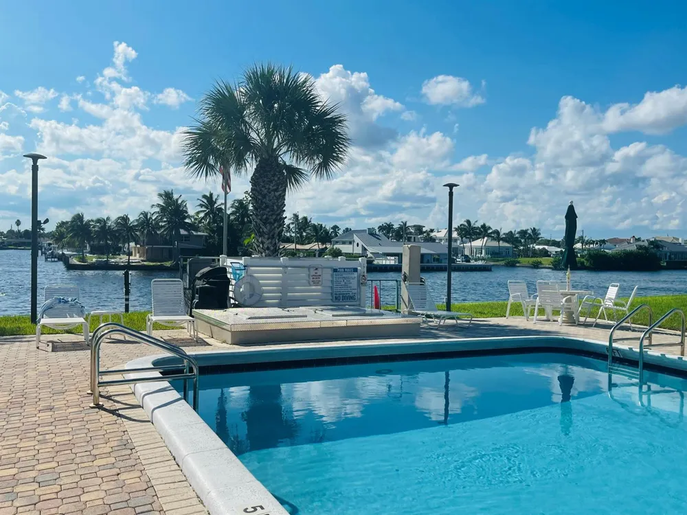 1237 Hillsboro Mile #302 Hillsboro Beach, FL 33062