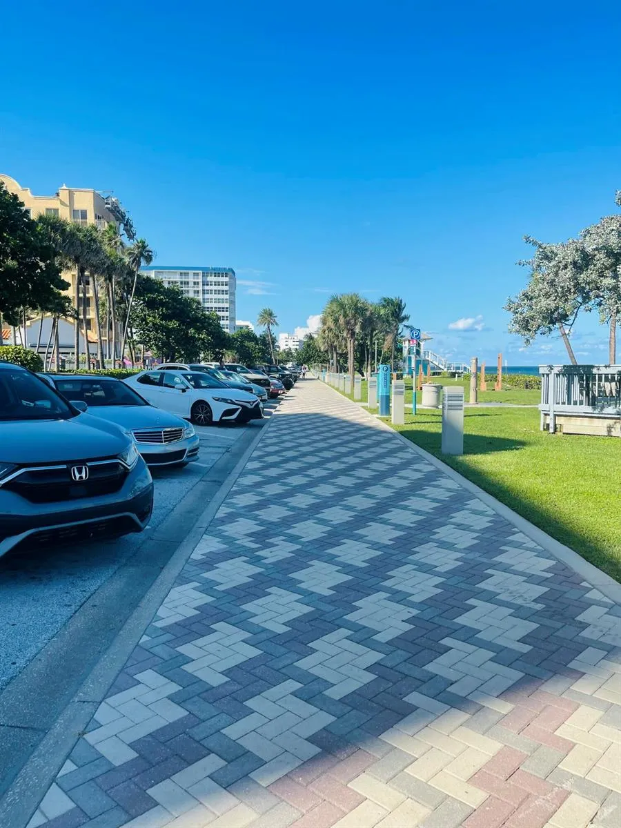 1237 Hillsboro Mile #302 Hillsboro Beach, FL 33062
