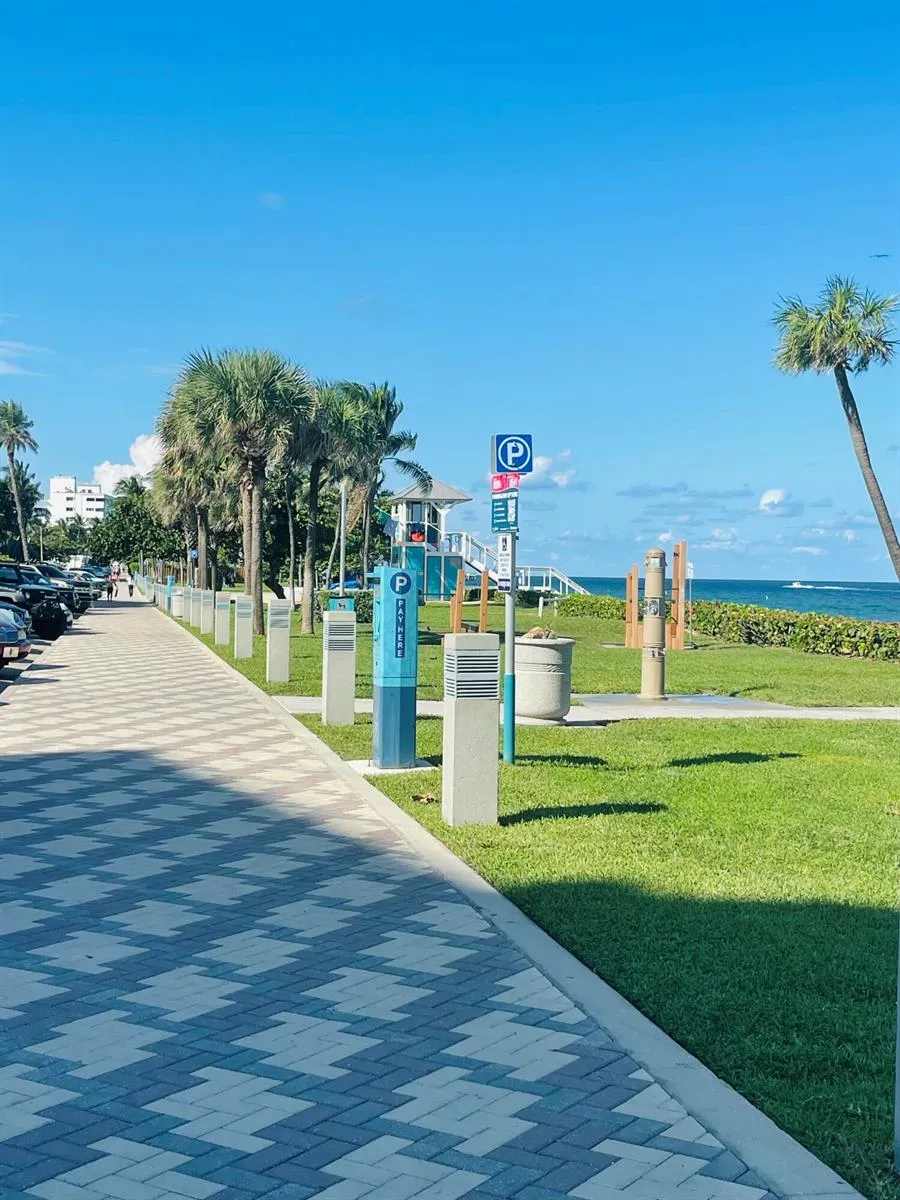 1237 Hillsboro Mile #302 Hillsboro Beach, FL 33062