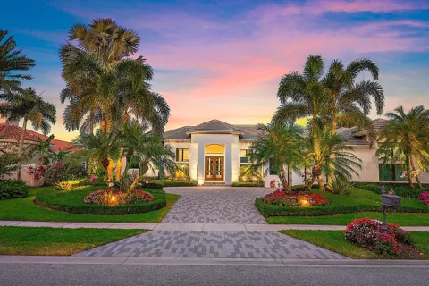 7638 Hawks Landing Drive