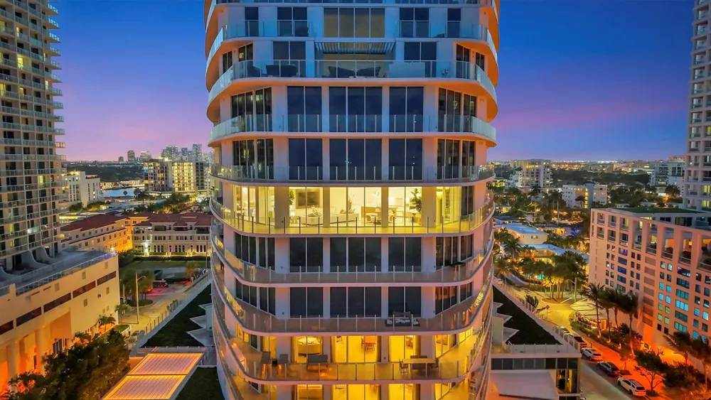 525 Fort Lauderdale Beach Boulevard #901 Fort Lauderdale, FL 33304